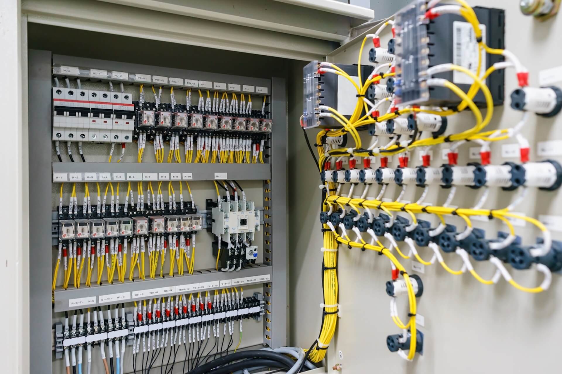 Endüstriyel Elektrik Sistemleri